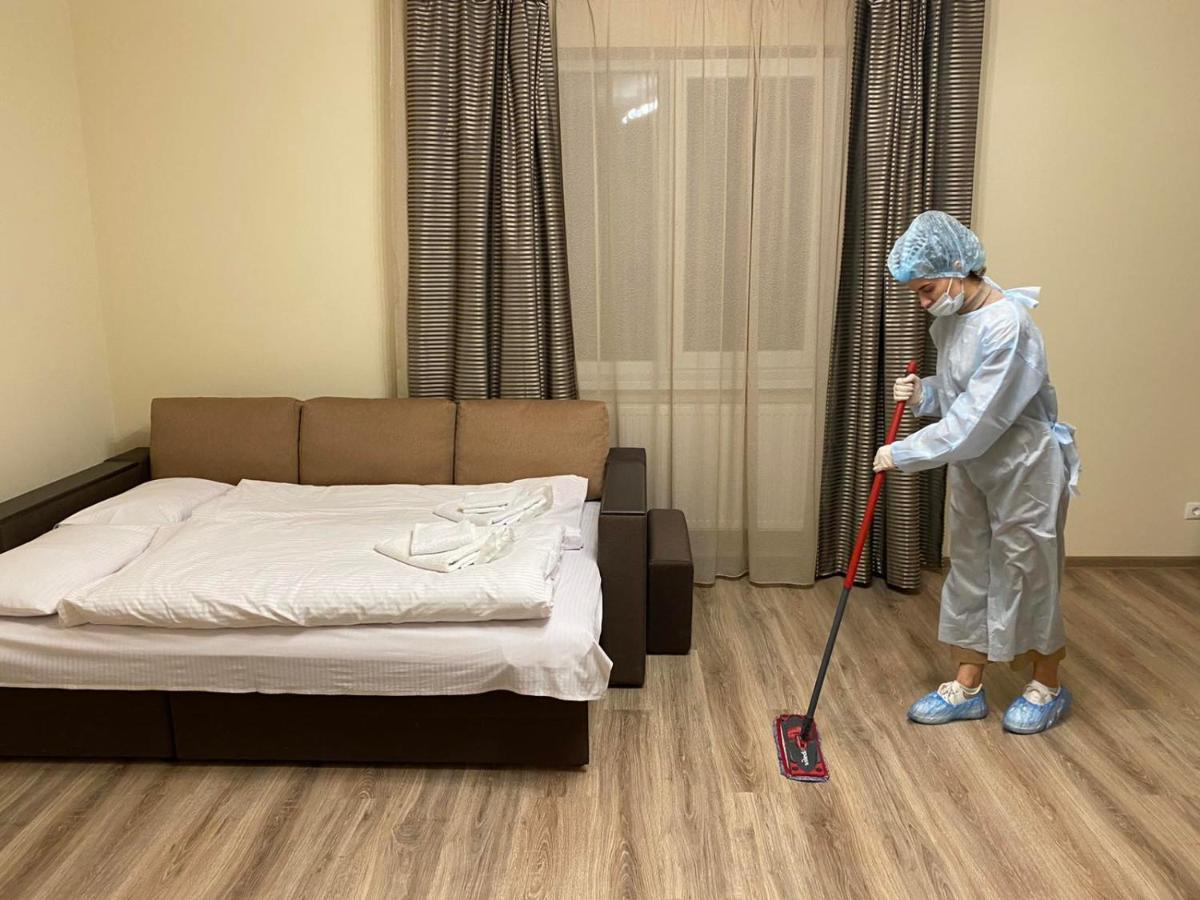 Центр Міста! Затишні Квартири В Новобудові! Aparthotel Uzhhorod Εξωτερικό φωτογραφία