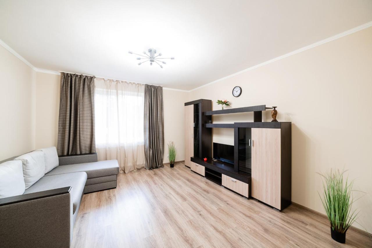 Центр Міста! Затишні Квартири В Новобудові! Aparthotel Uzhhorod Εξωτερικό φωτογραφία